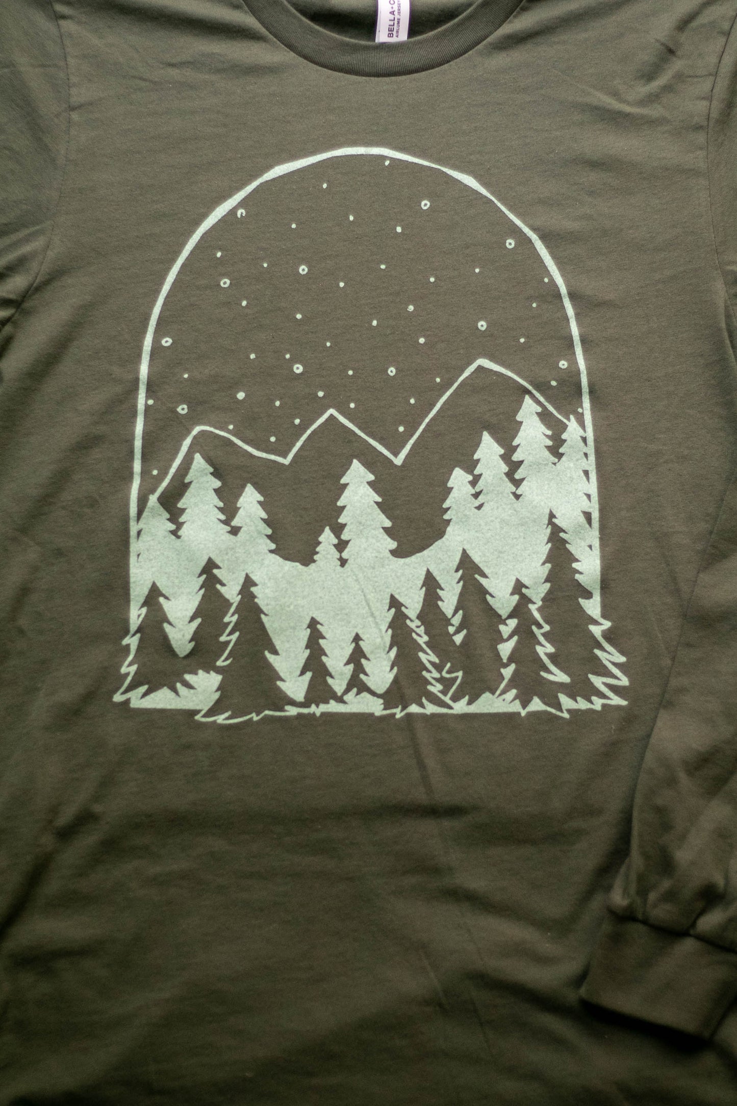 Snowy Forest Green Tee