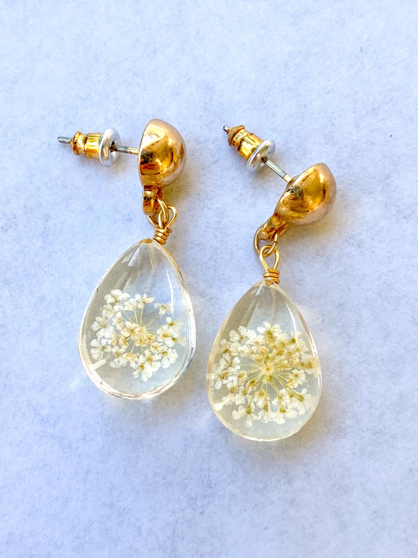 White Resin Flower Earrings